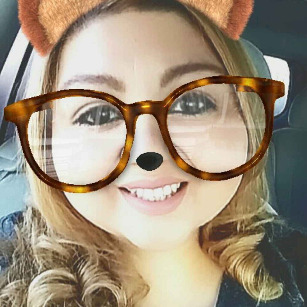 Meet your Posher, Monica